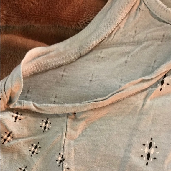 Old Navy open back tee - Picture 5 of 5